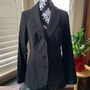 Women’s blazer.